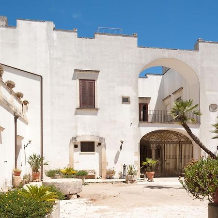 مبيت وإفطار Aradeo Palazzo Francesco Grassi المظهر الخارجي الصورة