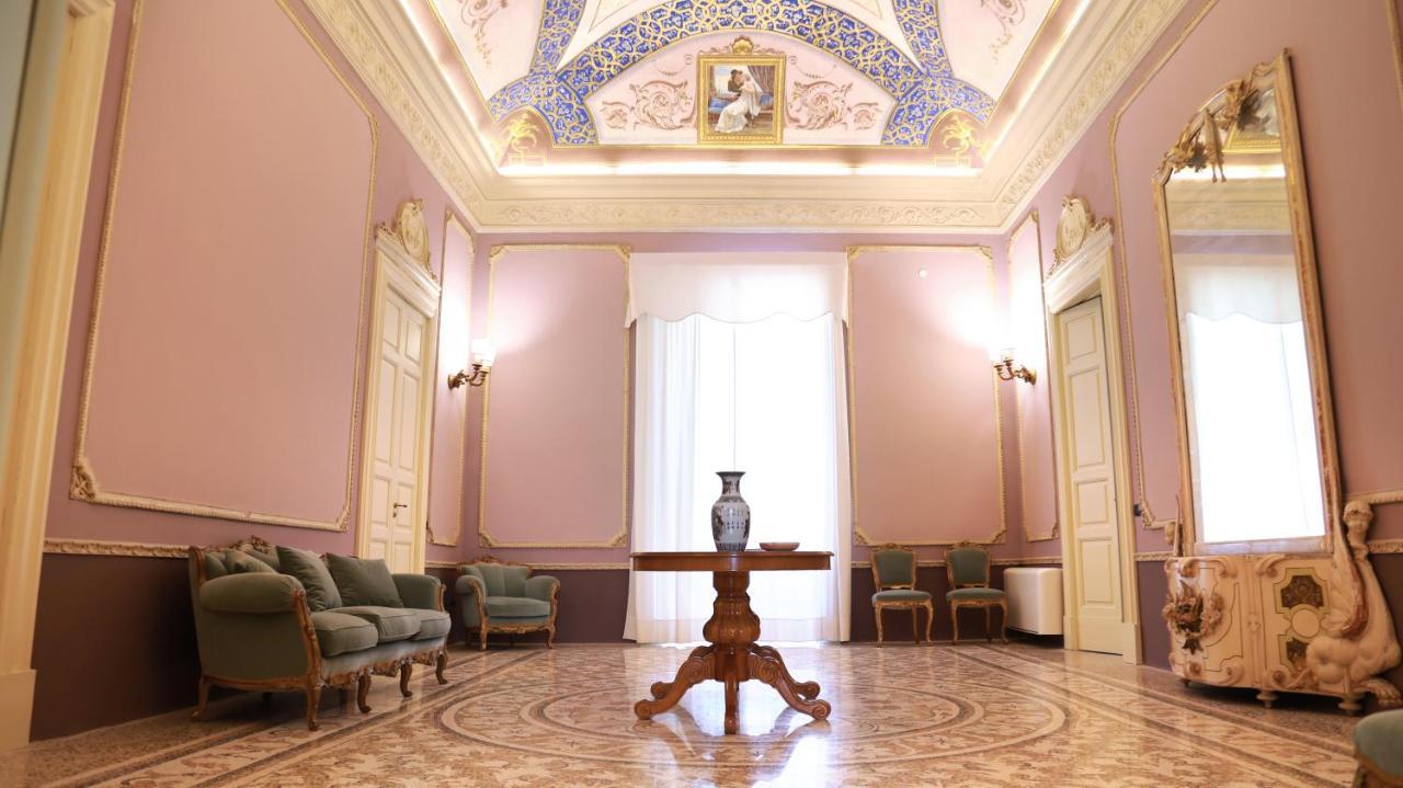مبيت وإفطار Aradeo Palazzo Francesco Grassi المظهر الخارجي الصورة