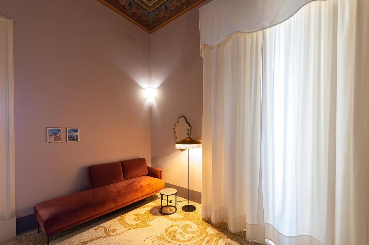 مبيت وإفطار Aradeo Palazzo Francesco Grassi المظهر الخارجي الصورة