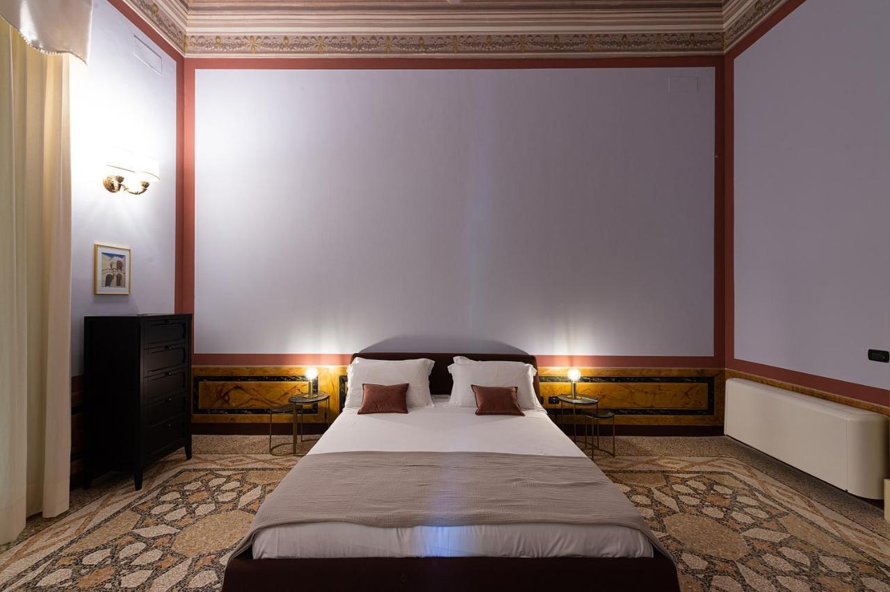 مبيت وإفطار Aradeo Palazzo Francesco Grassi المظهر الخارجي الصورة