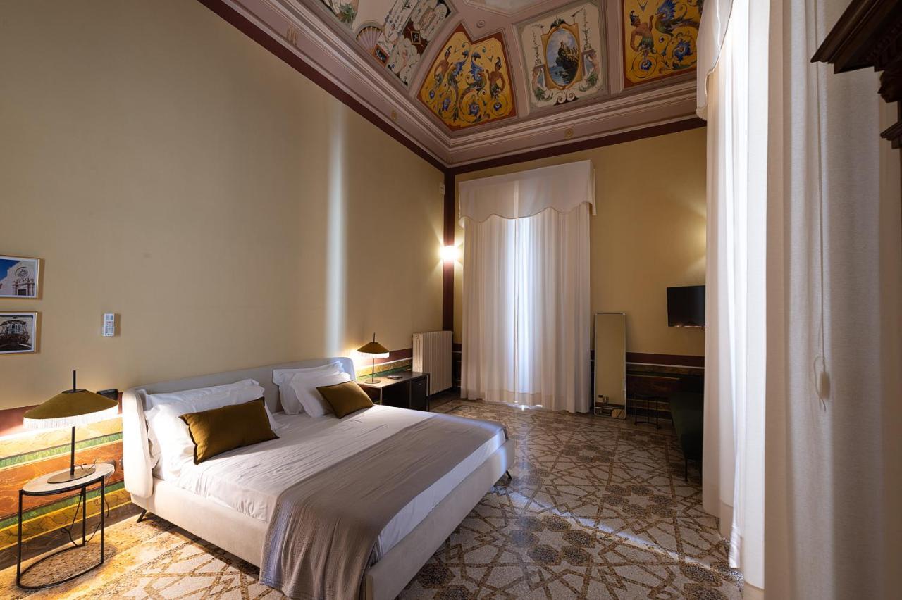 مبيت وإفطار Aradeo Palazzo Francesco Grassi المظهر الخارجي الصورة